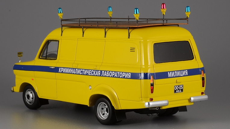     Ford Transit 1974-   .  Spark ,  A011,  1:43. # 1 hobbyplus.ru