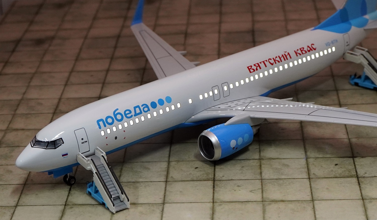    737-800  .  47 .  # 3 hobbyplus.ru