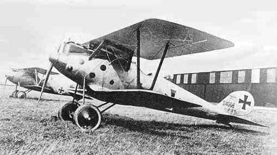 Сборная модель Германский истребитель Pfalz D.III., масштаб 1/32, артикул: Rod613 # 10 hobbyplus.ru