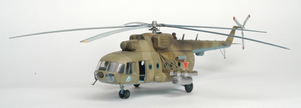 Сборная модель: Российский десантно-штурмовой вертолет Ми-8МТ, производство 