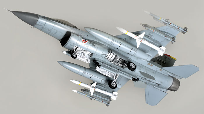 Сборная модель Локхид Мартин F16CJ Блок 50 «Файтинг Фэлкон» / «Сражающийся Сокол», масштаб 1/48, производитель TAMYIA, артикул: 61098 # 3 hobbyplus.ru