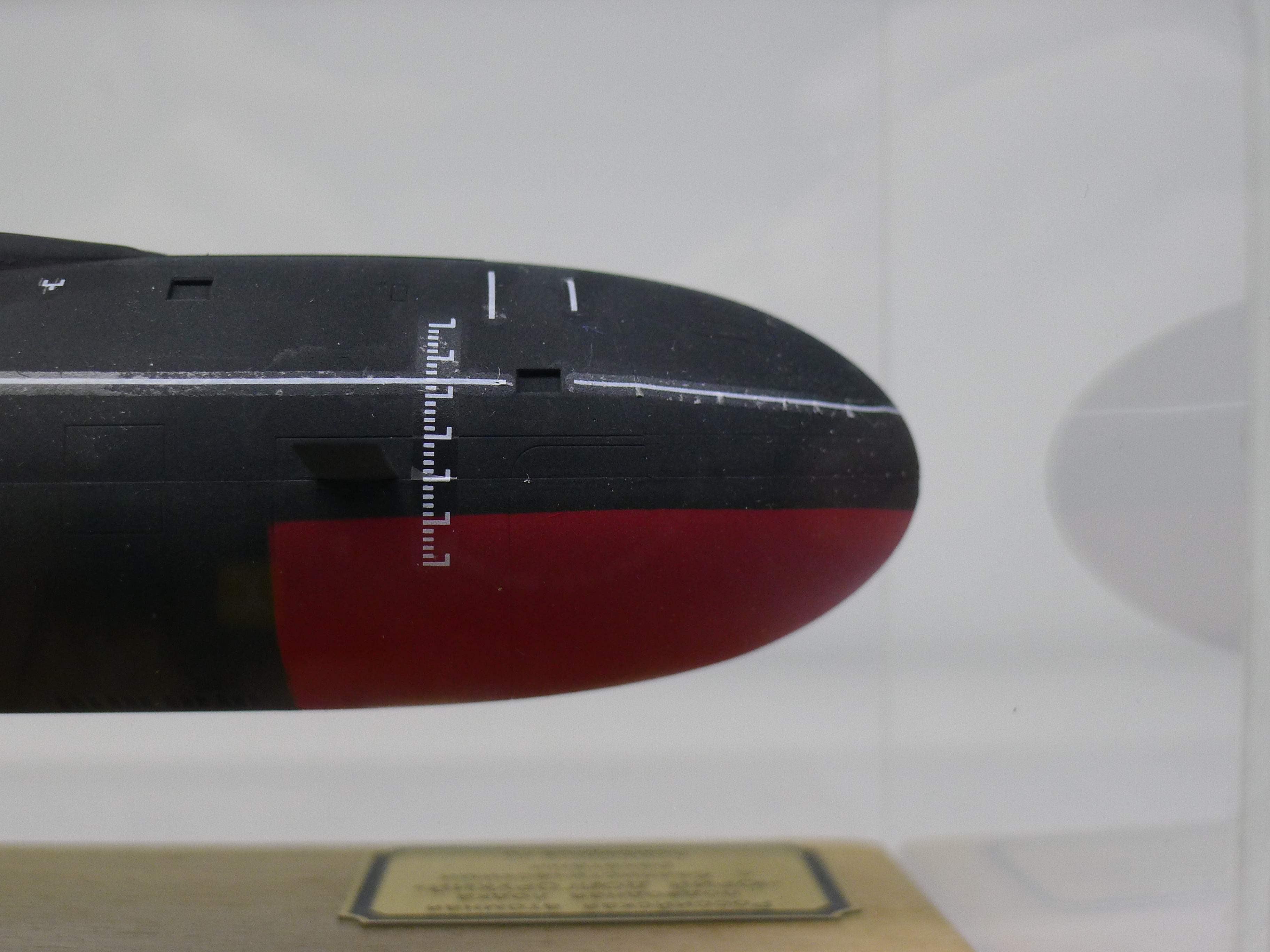      ,   .    1:350.    48 .   50 .   Russian nuclear submarine Yuri Dolgoruky, with ballistic missiles. Handmade. Length 48 cm. Boxing leng # 5 hobbyplus.ru
