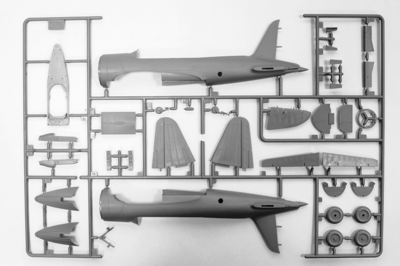 Сборная модель: Советский бомбардировщик Су-2, производства «Звезда», масштаб 1/48, артикул 4805 # 2 hobbyplus.ru
