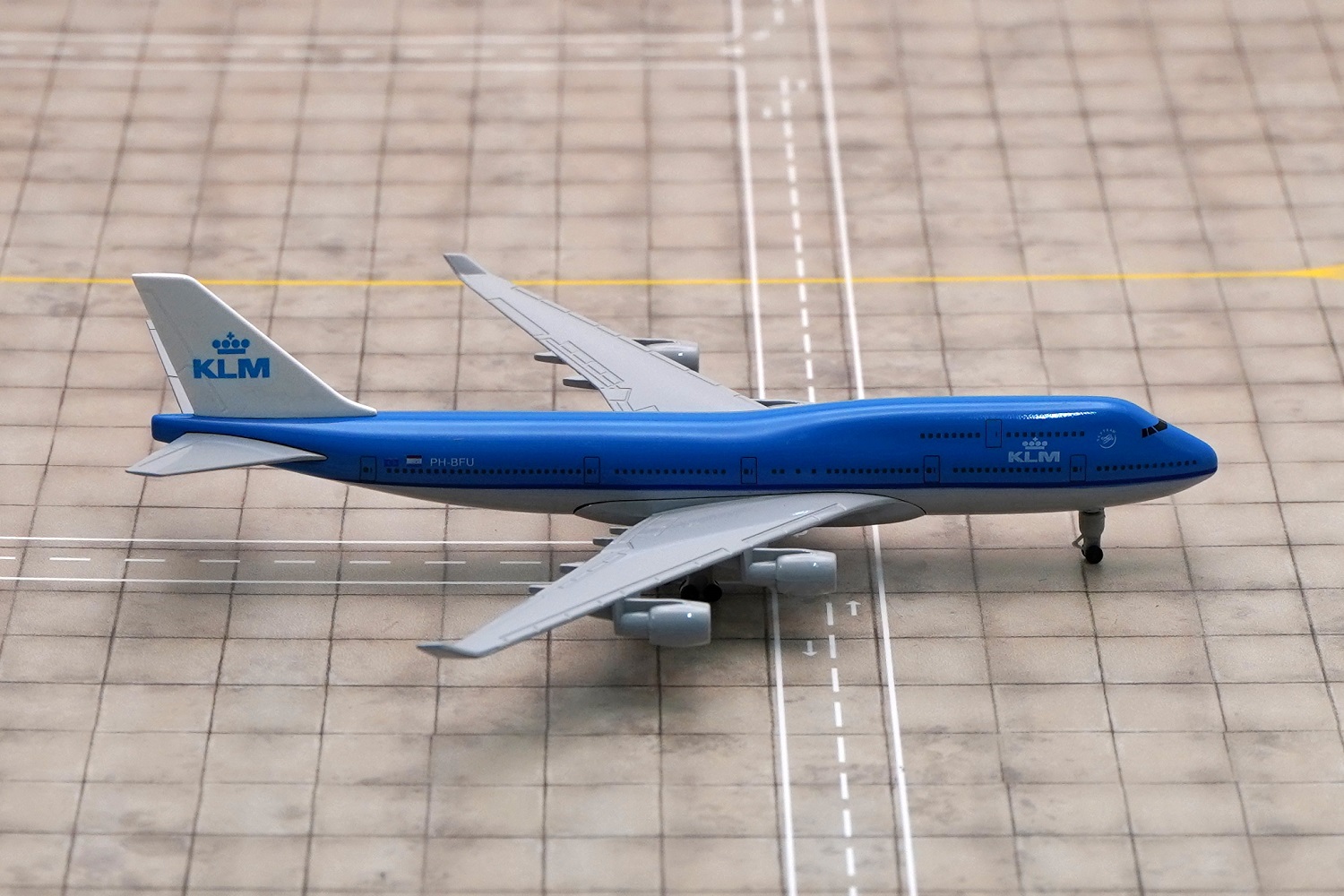    747 KLM,  , 20 ., . # 2 hobbyplus.ru