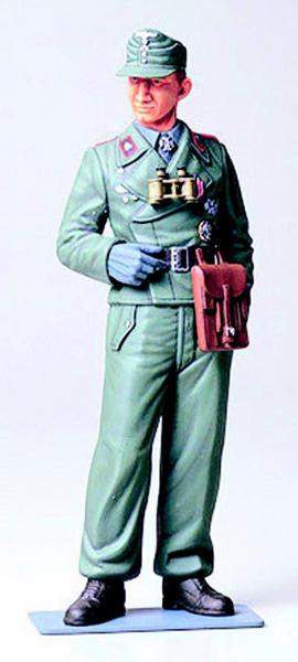 Сборная фигура солдата: Wehrmacht Tank Crewman, масштаб: 1/16, производитель TAMIYA, артикул: 36301 # 2 hobbyplus.ru