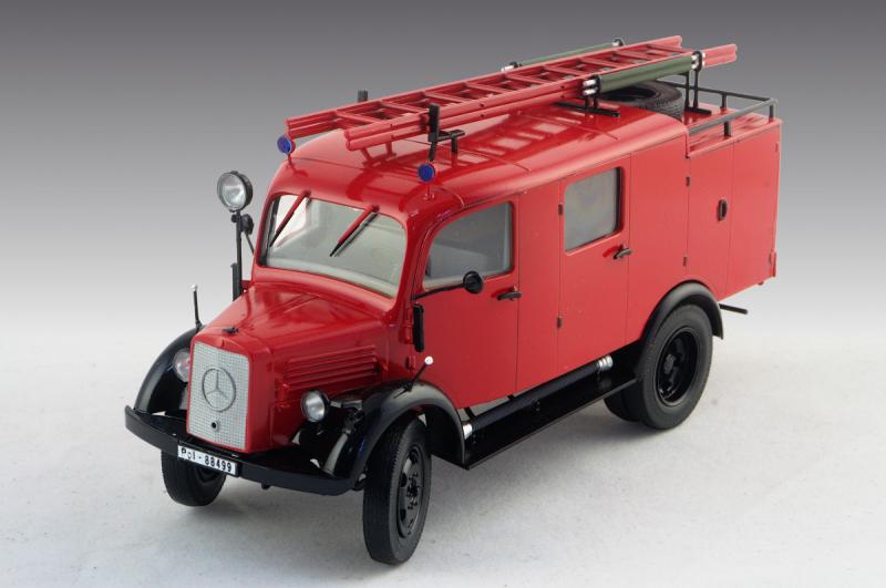 Германский легкий пожарный автомобиль L1500S LF 8, ICM Art.: 35527 Масштаб: 1/35 # 2 hobbyplus.ru