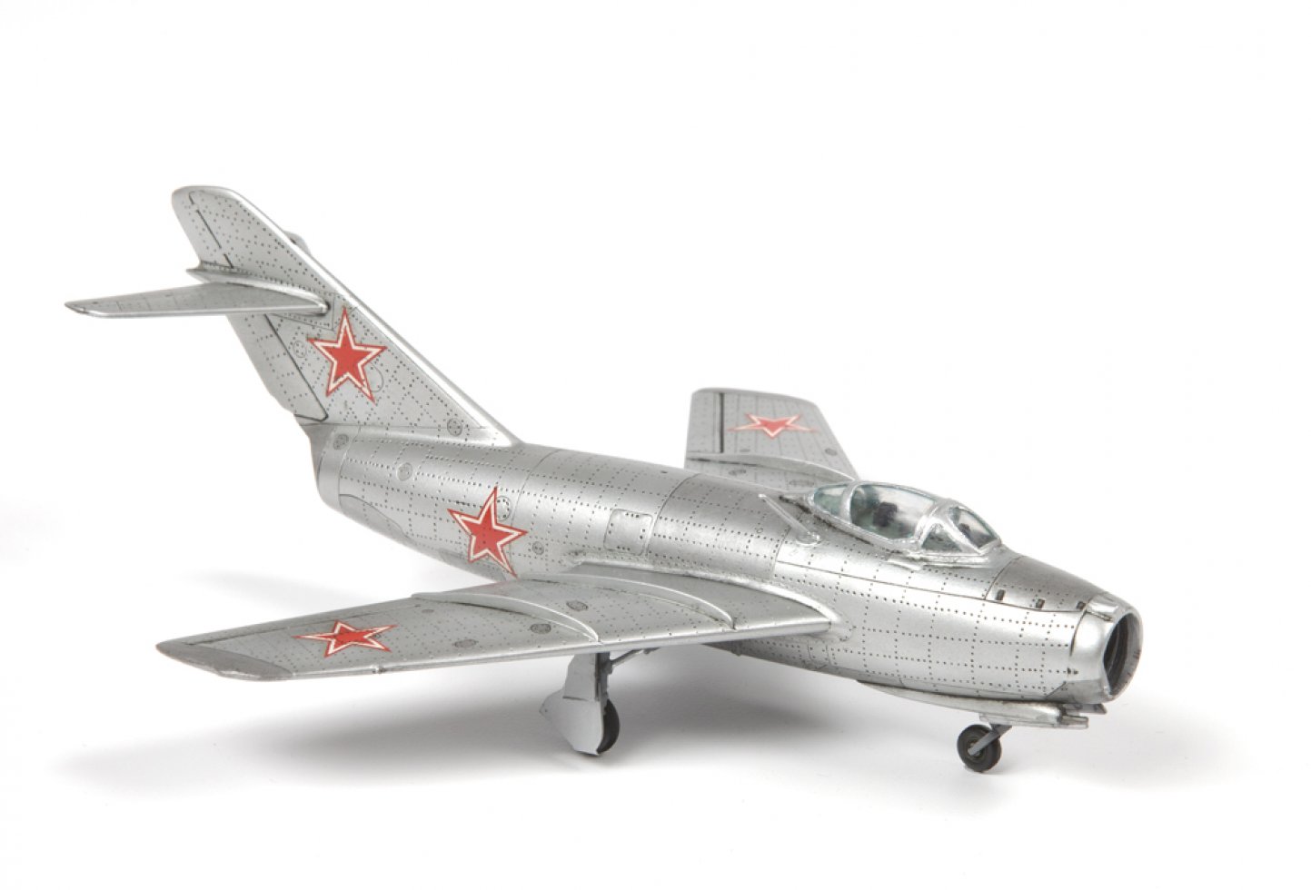 Сборная модель Советский истребитель МиГ-15, производитель «Звезда», масштаб 1:72, артикул 7317 # 2 hobbyplus.ru