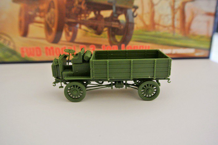      FWD Model B 3-ton Lorry (1917 type production),  RODEN,  1/72, : Rod733 # 3 hobbyplus.ru
