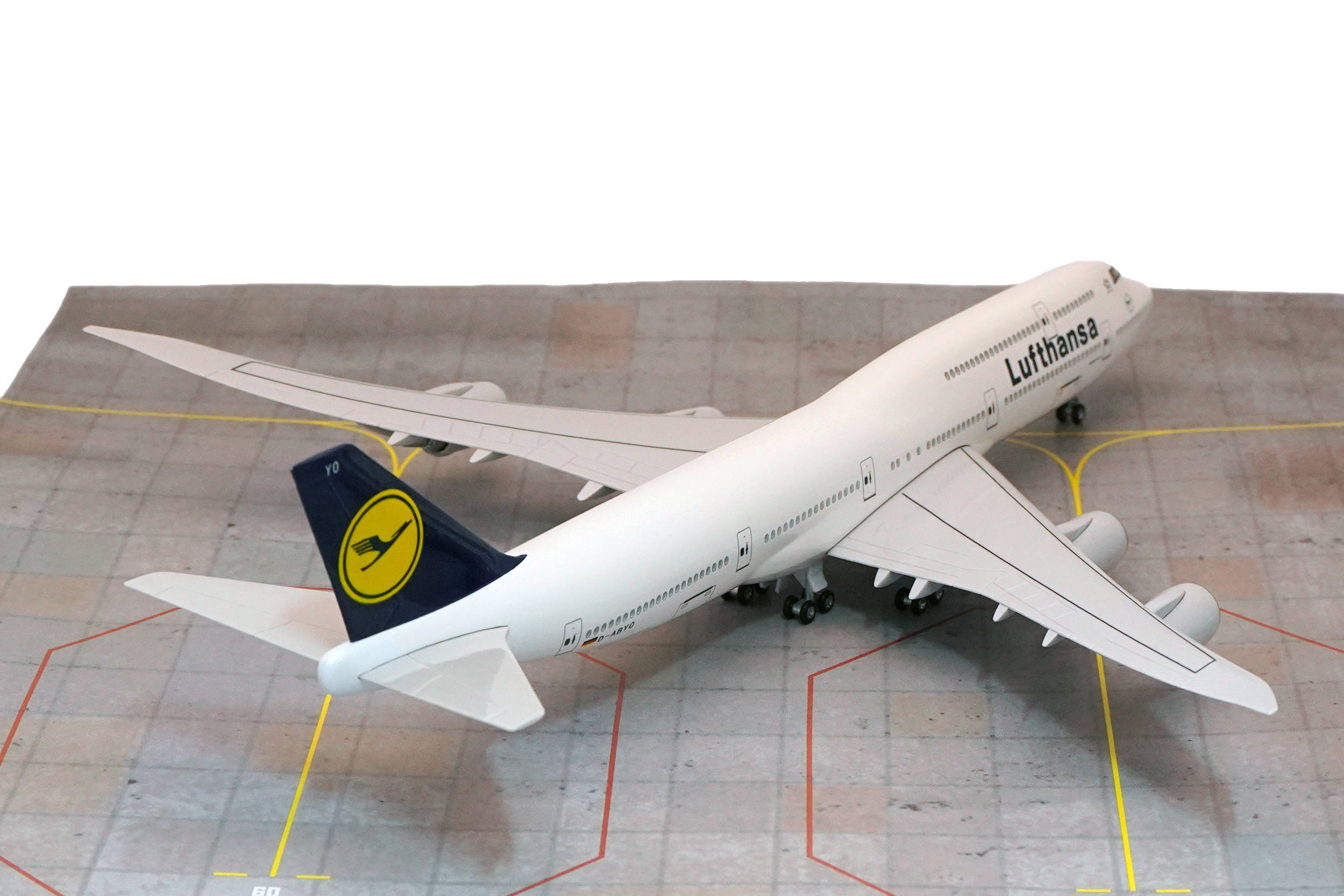       747 8,  Lufthansa. # 17 hobbyplus.ru