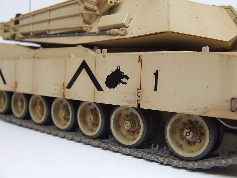 Сборная модель в масштабе 1/35 Танк M1A1 Abrams, производитель TAMYIA, артикул: 35156 # 5 hobbyplus.ru