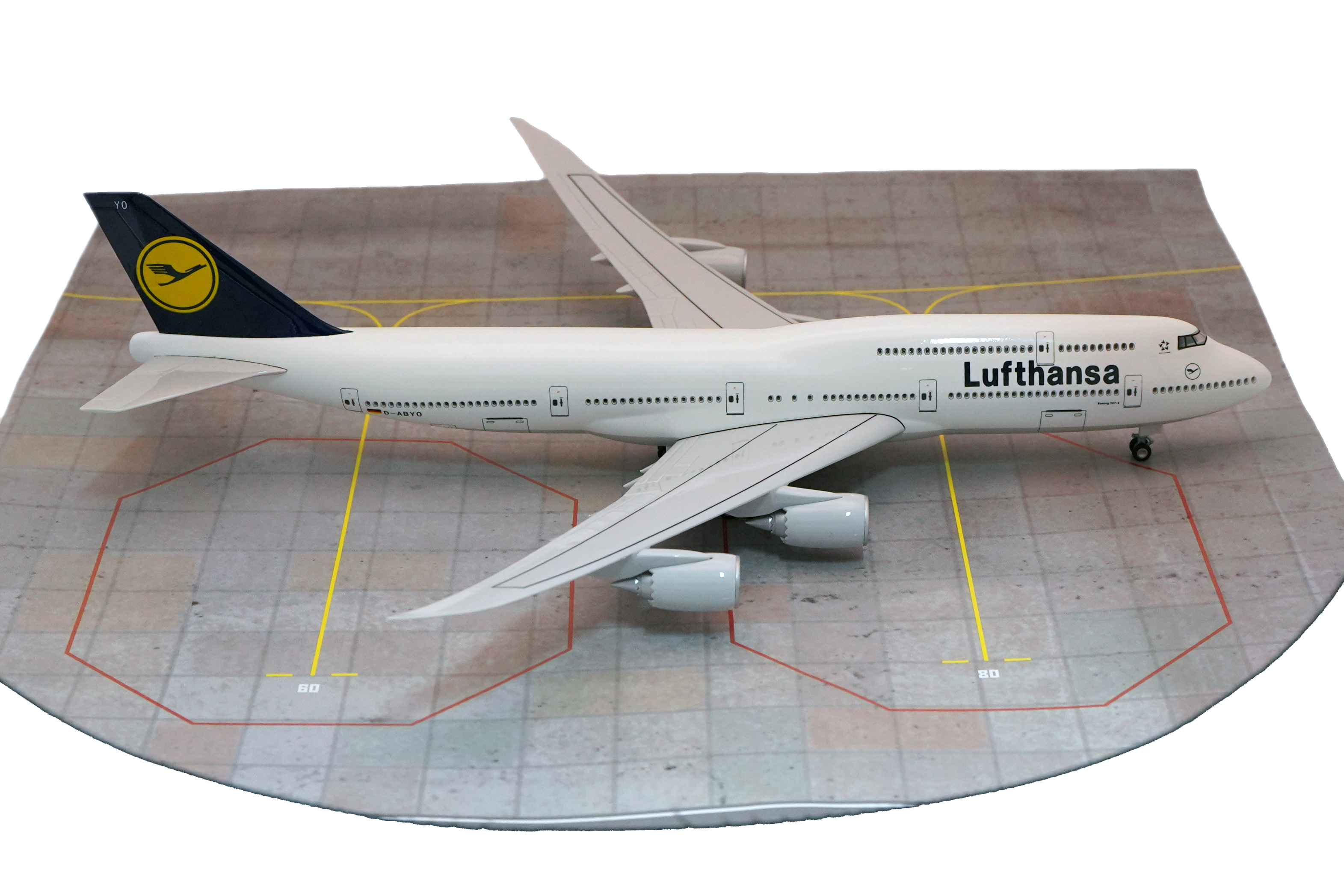       747 8,  Lufthansa. # 16 hobbyplus.ru
