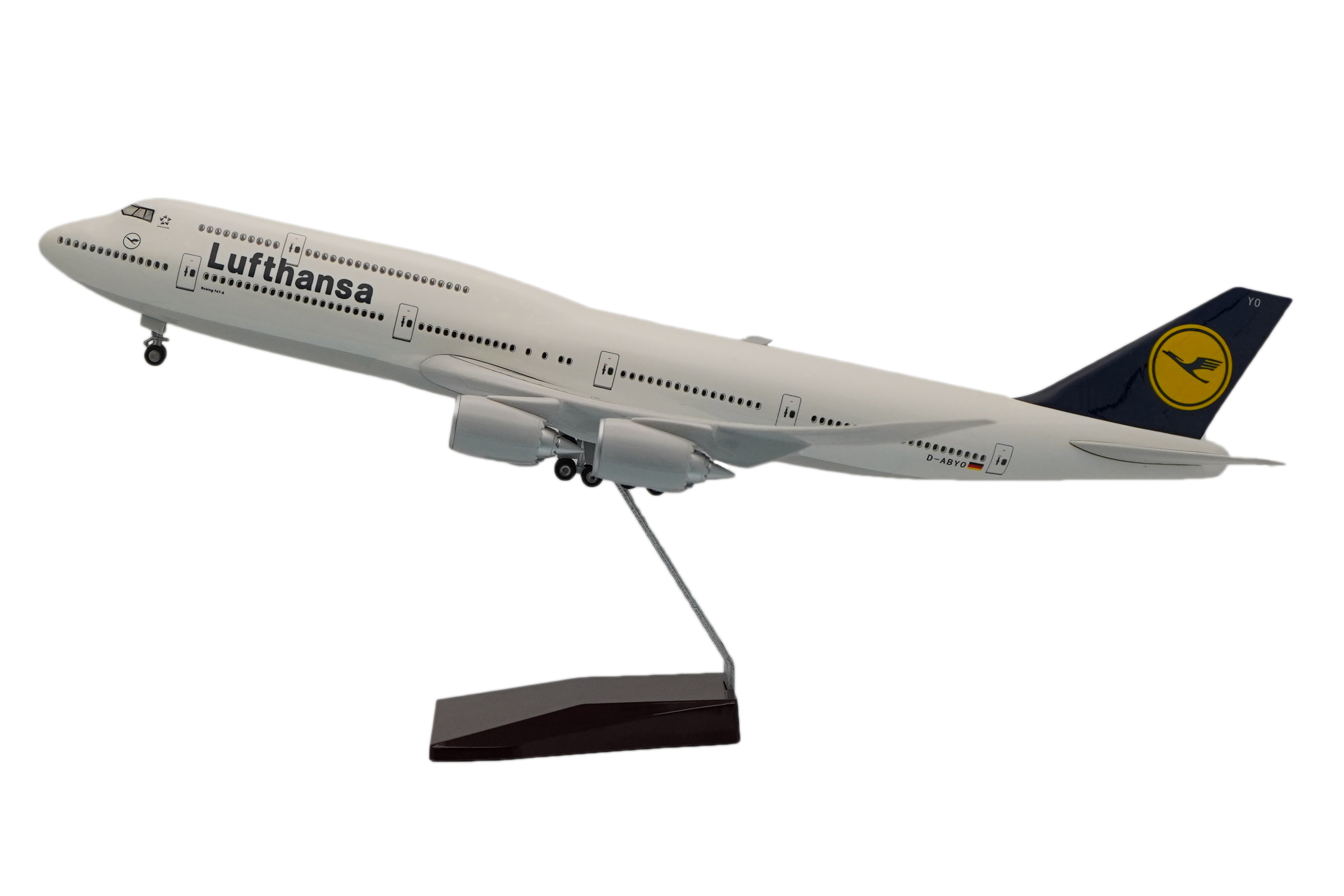       747 8,  Lufthansa. # 7 hobbyplus.ru