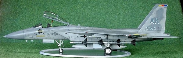        McDonnell Douglas F-15 Eagle  1:32. # 2 hobbyplus.ru