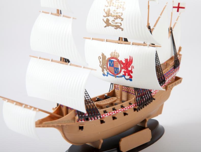 Сборная модель Флагманский корабль Френсиса Дрейка 