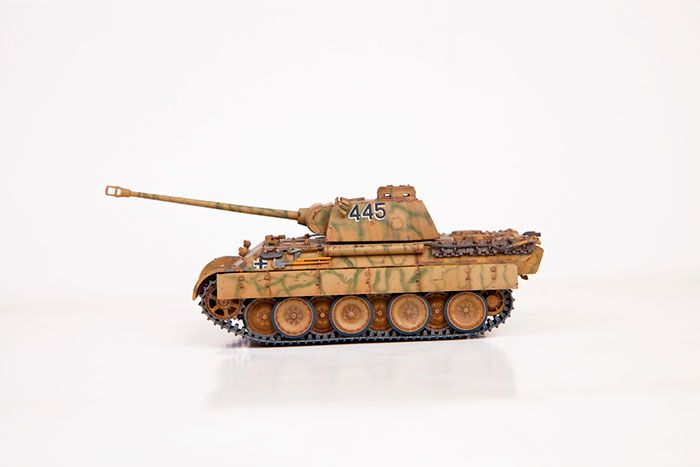 Сборная модель Т-34 против Пантеры, производства «Звезда» масштаб 1:72, артикул 5202. # 5 hobbyplus.ru