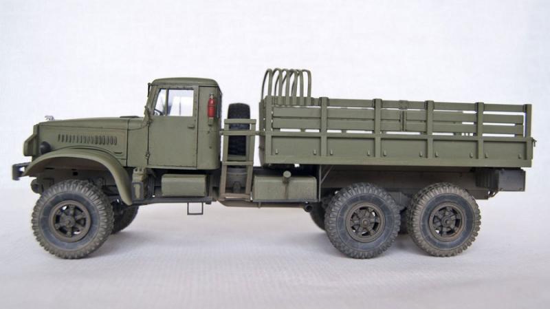 Сборная модель грузового автомобиля КрАЗ-214Б, производства RODEN, масштаб 1/35 # 14 hobbyplus.ru