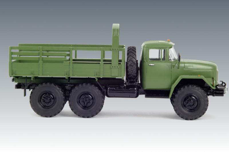 Советский армейский грузовой автомобиль ЗиЛ-131, ICM Art.: 35515 Масштаб: 1/35 # 17 hobbyplus.ru