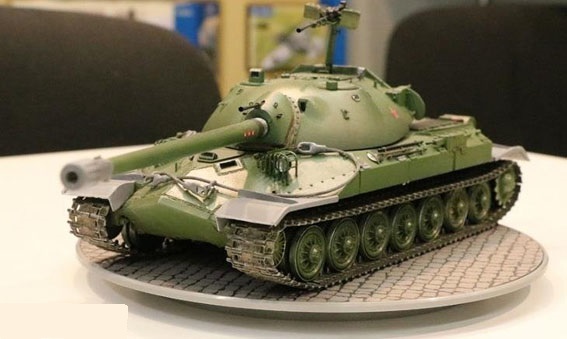 Сборная модель Советский тяжелый танк ИС-7 (с деталями из смолы), производства ARK Models, масштаб 1/35, артикул: 35011 # 1 hobbyplus.ru
