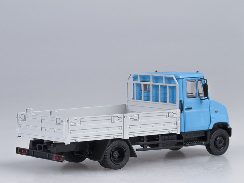 Масштабная модель ЗИЛ-5301 Бычок, голубойсерый, масштаб 143. Автоистория (АИСТ) 100220 г.с. Коллекционные модели автомобилей. # 4 hobbyplus.ru
