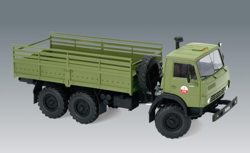 Советский шестиколесный армейский грузовой автомобиль, ICM Art.: 35001 Масштаб: 1/35 # 17 hobbyplus.ru