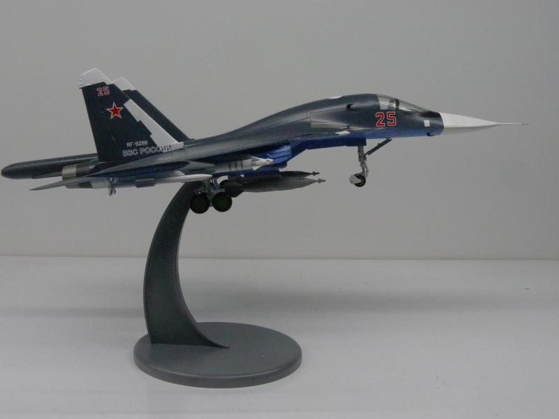        -34  1:72,   28 . ,  .  Model Russian front-line aircraft, the Su-34. Scale 1:72, hand made. # 1 hobbyplus.ru