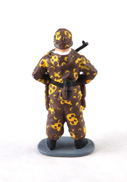 Фигура солдата в камуфляжном маскхалате, масштаб 1:43. Олово ручная работа. # 4 hobbyplus.ru