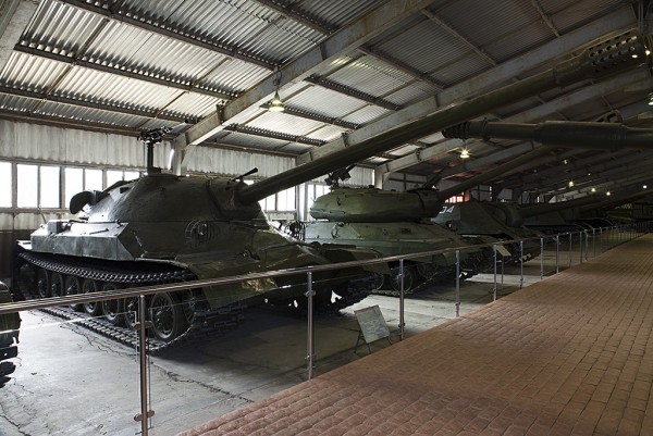 Сборная модель Советский тяжелый танк Ис-7, производства ARK Models, масштаб 1/35, артикул: 35019 # 5 hobbyplus.ru
