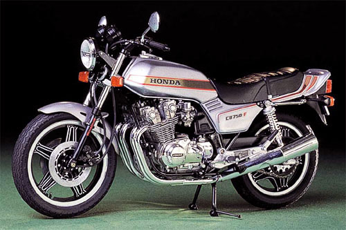Сборная модель мотоцикла Honda CB750F L=183мм, масштаб 1/12, производитель Tamyia, артикул: 14006 # 1 hobbyplus.ru