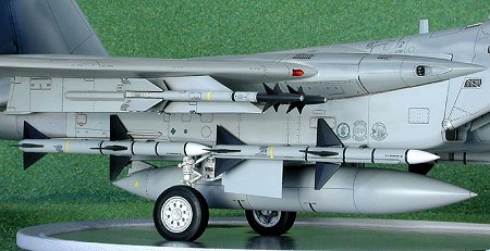        McDonnell Douglas F-15 Eagle  1:32. # 5 hobbyplus.ru