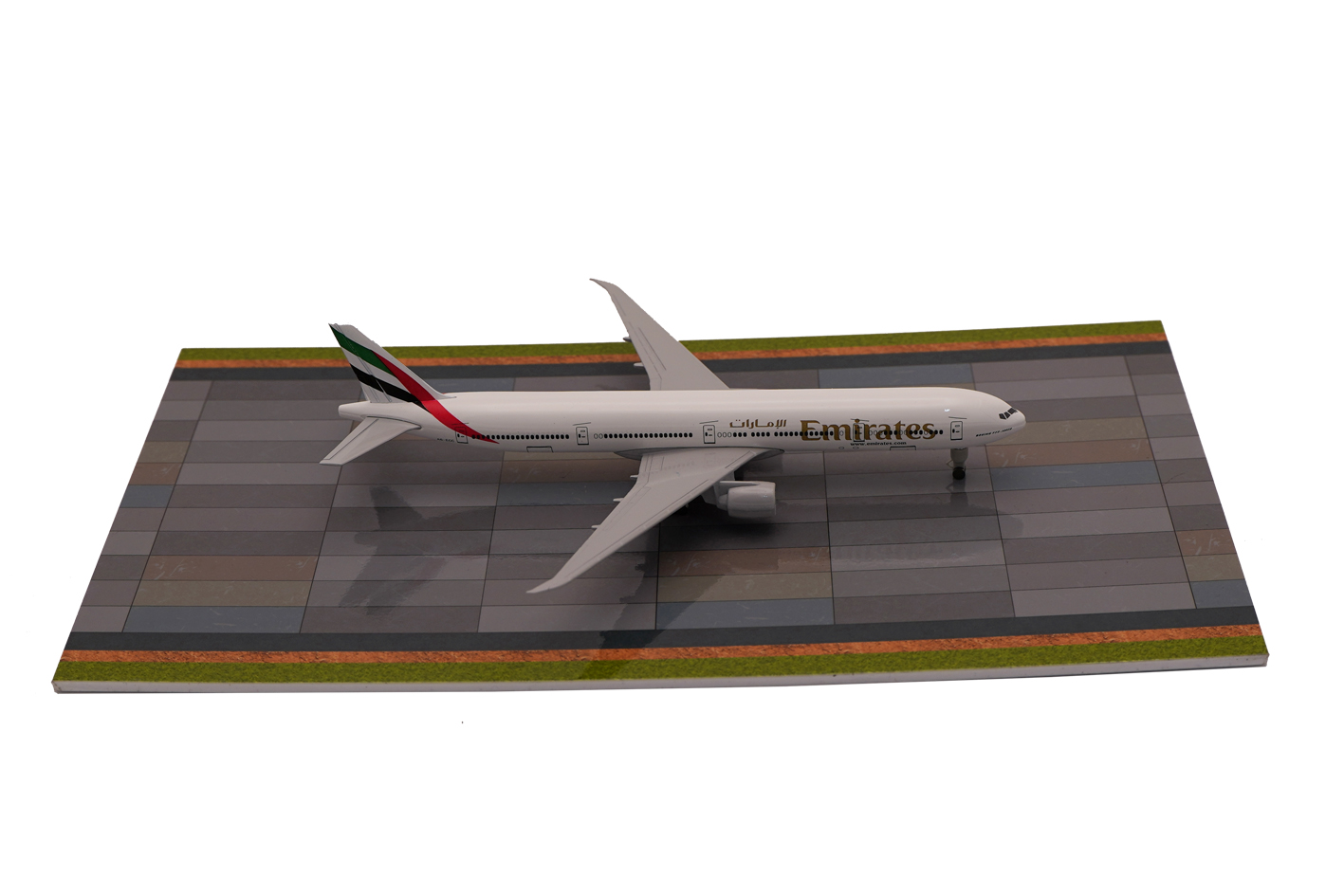     777,  Emirates,  ,  20 . # 1 hobbyplus.ru