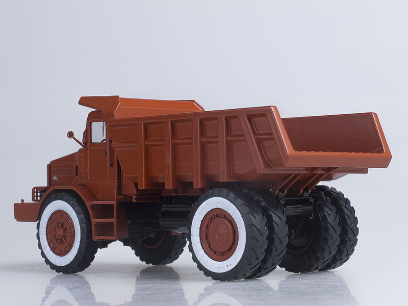 Модель автомобиля МАЗ-525 самосвал (25 тонн), (выставочный), масштаб 143. Производитель Start Scale Models (SSM) SSML004. Коллекционные модели. # 4 hobbyplus.ru
