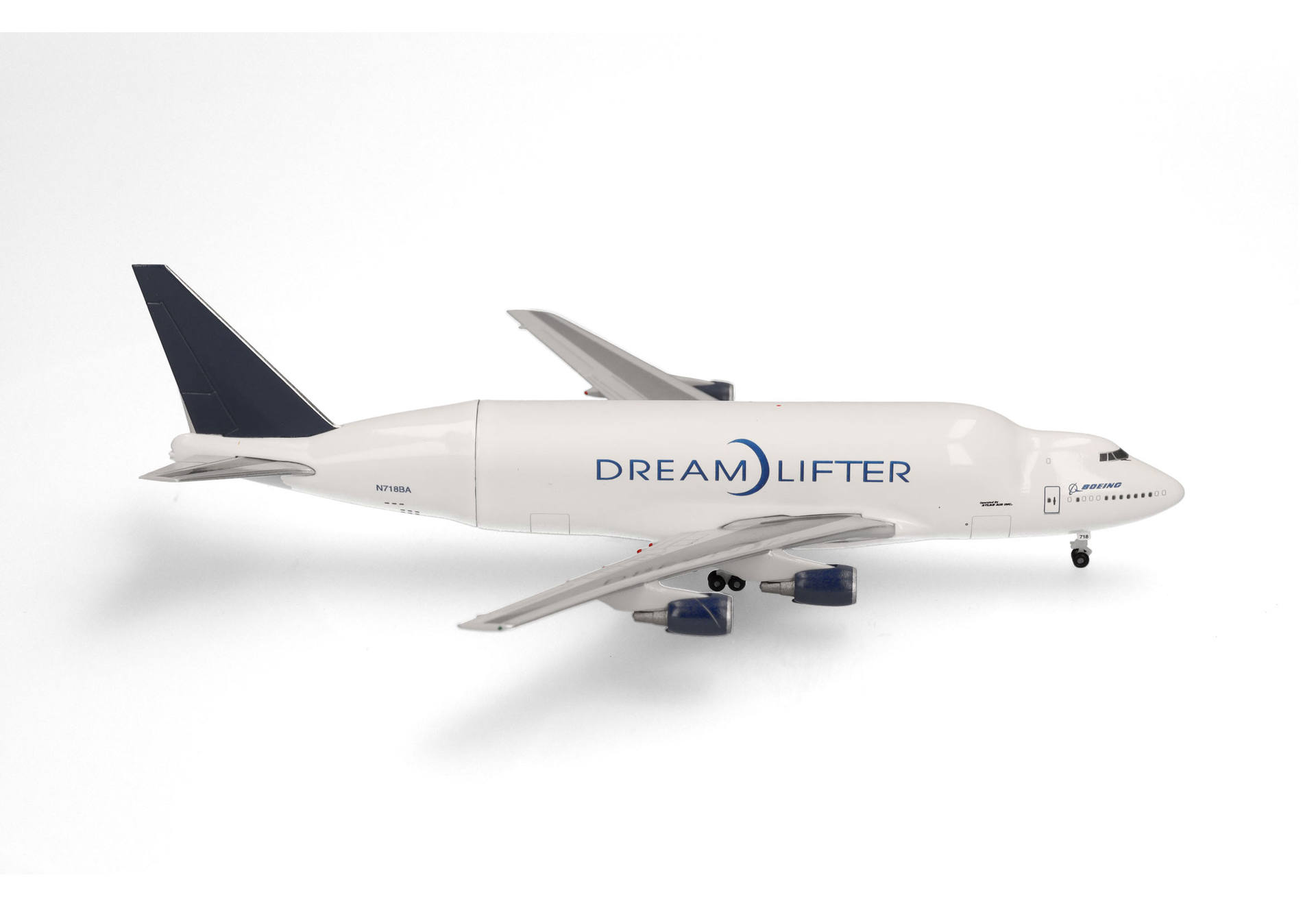 ������ �������� Boeing 747LCF Dreamlifter Bravo Airways, 1:500, 537360. # 1 hobbyplus.ru
