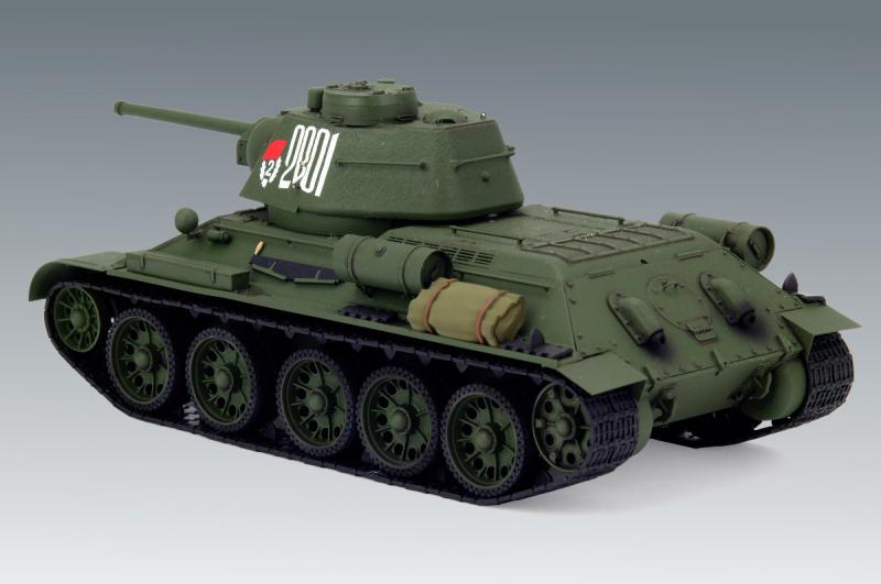 Советский средний танк Т-34/76 (производства конца 1943 года).  ICM Art.: 35366 Масштаб: 1/35 # 27 hobbyplus.ru