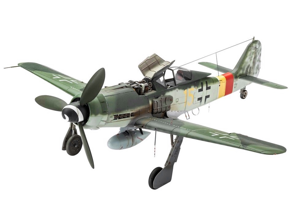 Сборная модель Revell  немецкого истребителя времён Второй Мировой войны Focke Wulf Fw 190 D-9  в масштабе 1:48. # 1 hobbyplus.ru