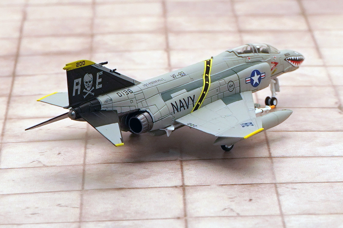   F-4C FHANTOM. # 10 hobbyplus.ru