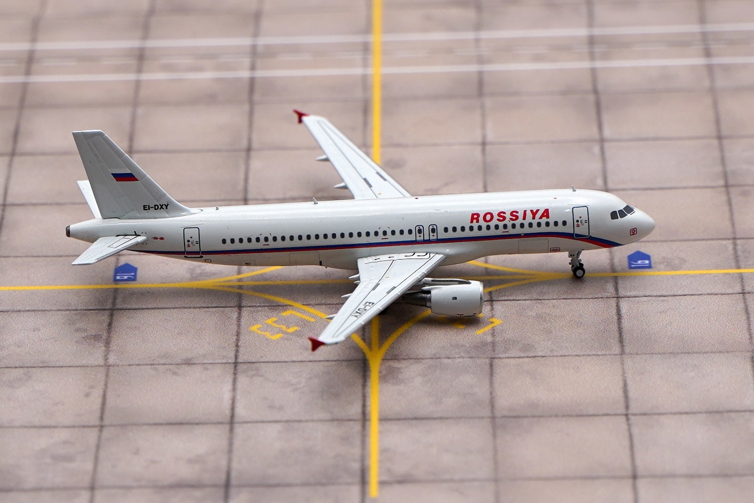 ������ ������� �320 ��� ������, 1:400.  # 2 hobbyplus.ru