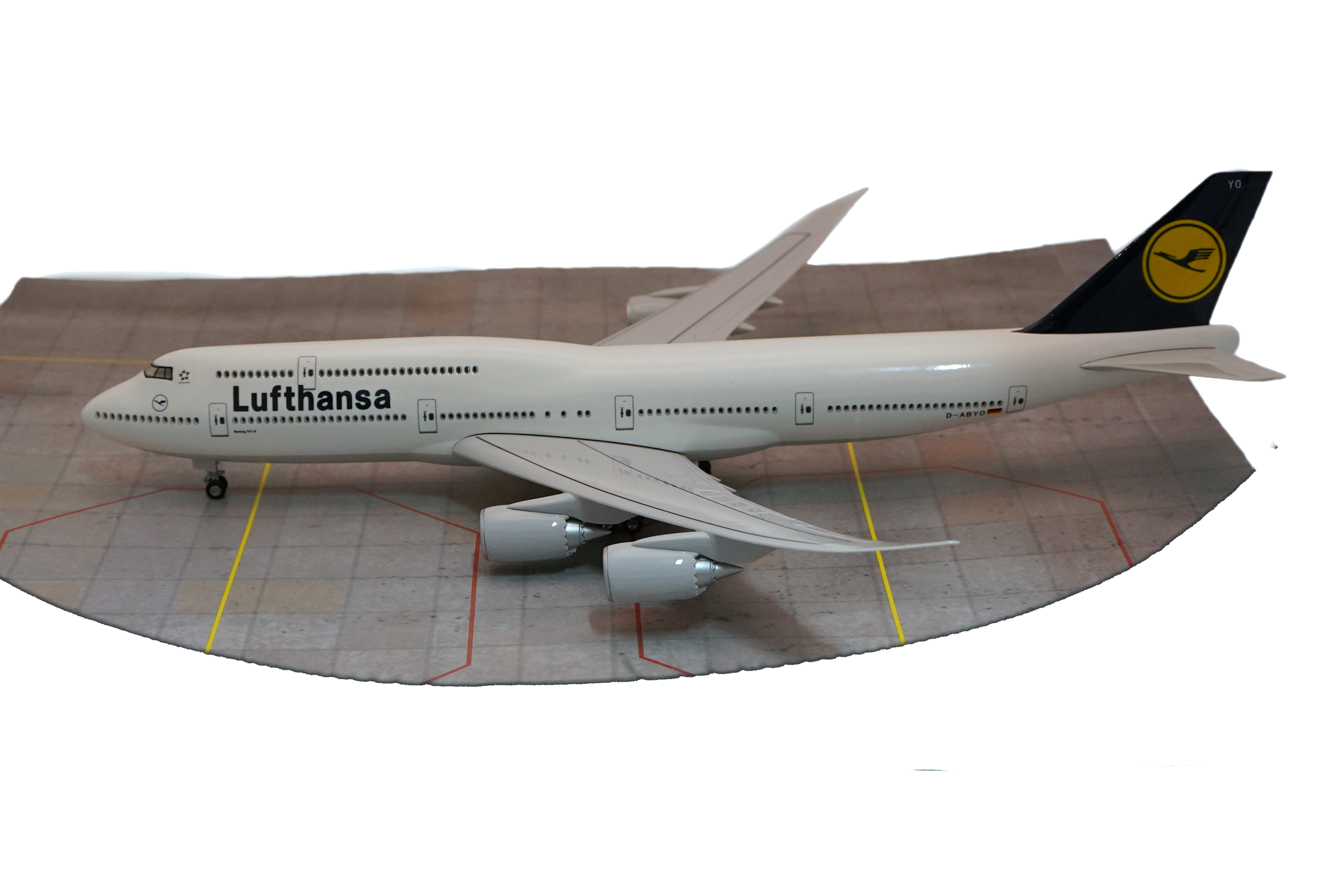       747 8,  Lufthansa. # 14 hobbyplus.ru