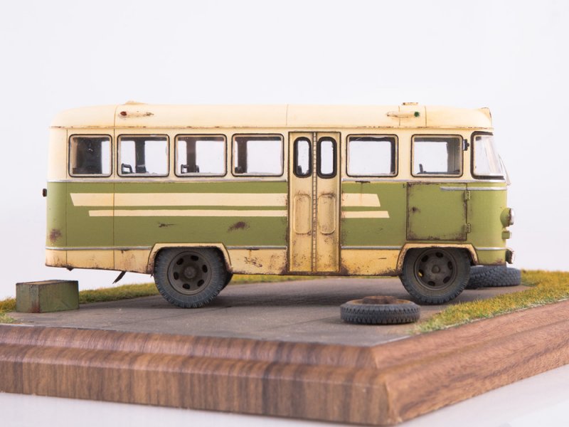 Сборная модель автобус Таджикистан-1, масштаб 1:43. AVD Models 4031AVD  # 16 hobbyplus.ru