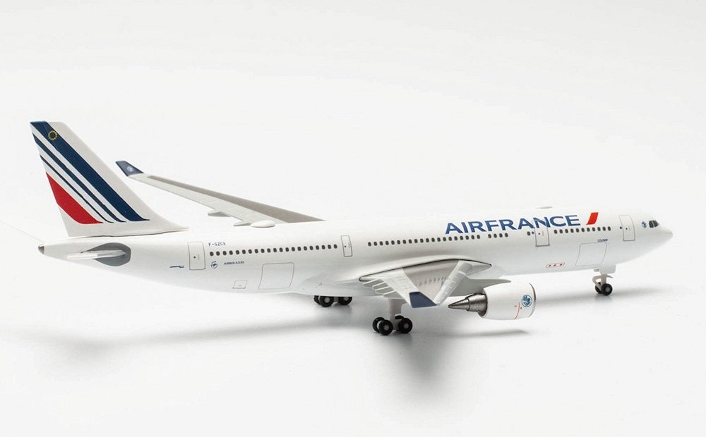 ������ �������� Airbus A330-200 Air France, 1:500, 536950. # 3 hobbyplus.ru