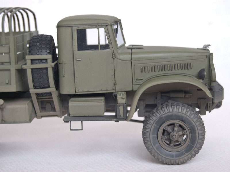 Сборная модель грузового автомобиля КрАЗ-214Б, производства RODEN, масштаб 1/35 # 5 hobbyplus.ru