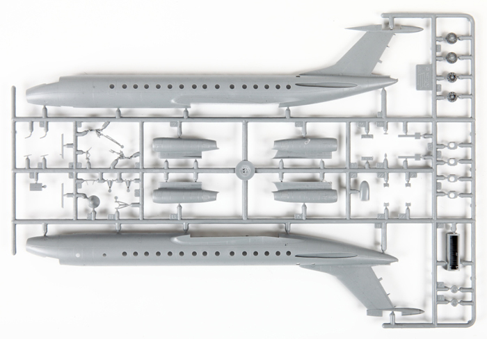 Сборная модель Пассажирский авиалайнер Ту-134А/Б-3, производитель «Звезда», масштаб 1:144, артикул 7007 # 1 hobbyplus.ru