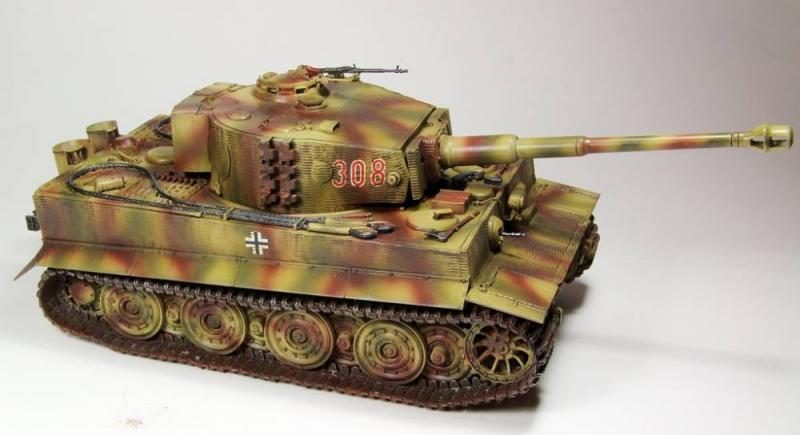 Сборная модель в масштабе 1/35 Танк TIGER I Late Version, производитель TAMYIA, артикул: 35146 # 2 hobbyplus.ru