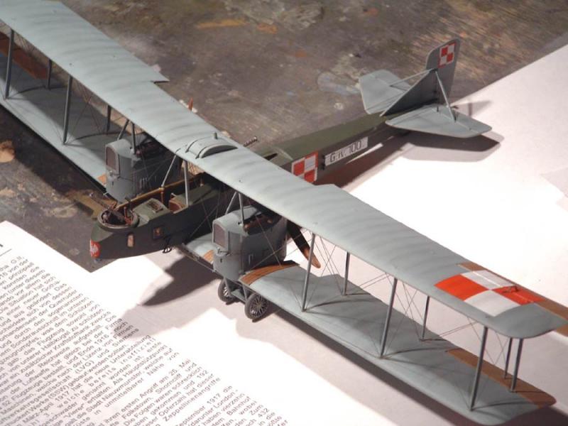 Сборная модель Германский средний бомбардировщик Gotha G.IV., производства RODEN, масштаб 1/72, артикул: Rod011 # 9 hobbyplus.ru