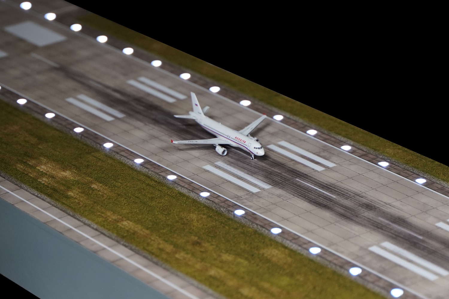 ������ ������� �320 ��� ������, 1:400.  # 9 hobbyplus.ru