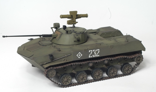 Сборная модель: Российская боевая машина пехоты БМД-2, производства «Звезда», масштаб 1:35, артикул 3577 # 2 hobbyplus.ru
