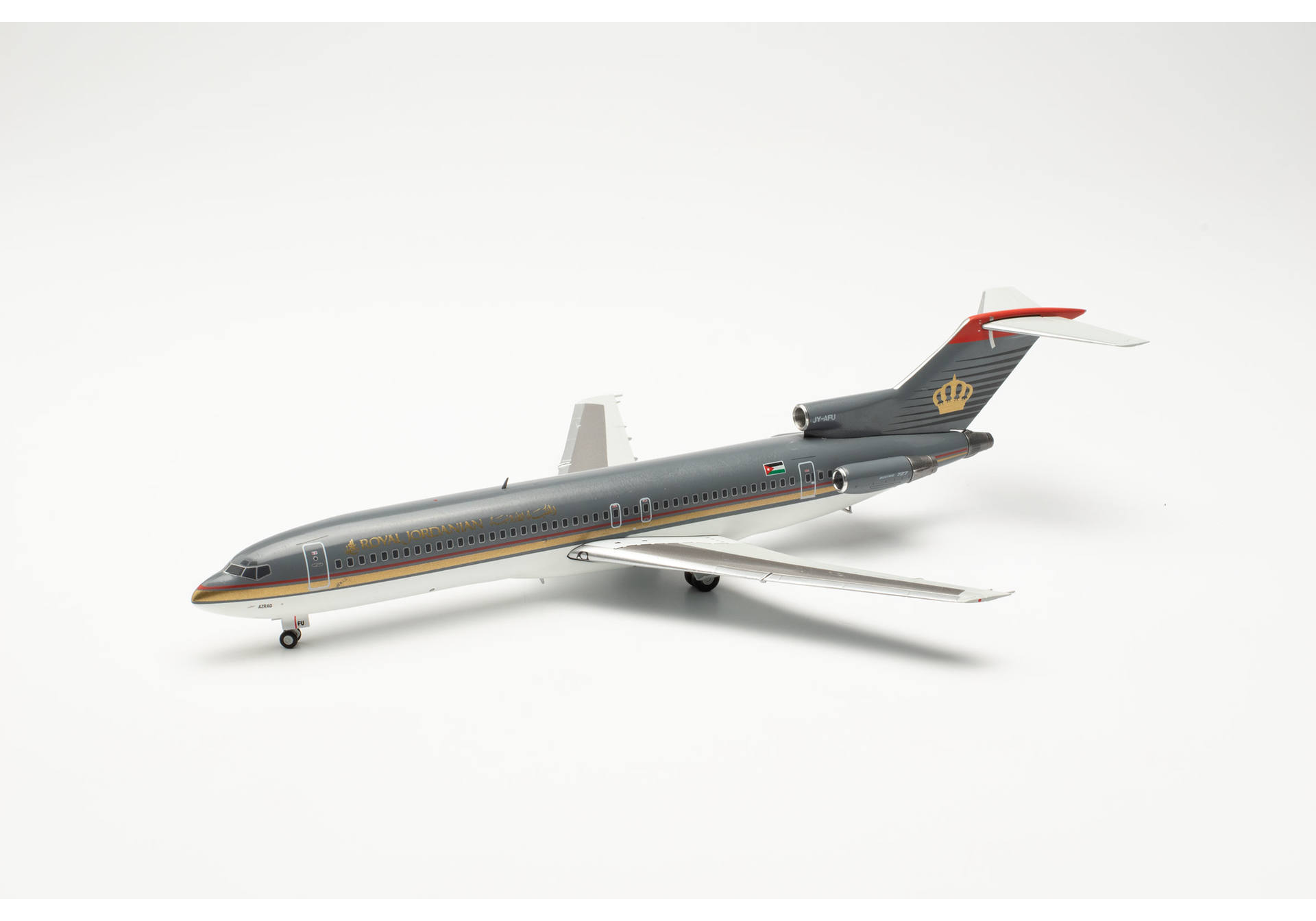 ������ ������� ����������� ���������� ����� 727-200, 1:200. # 3 hobbyplus.ru