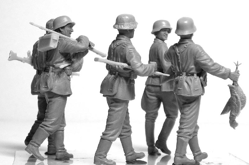 Сборная модель Немецкая элитная пехота, Восточный фронт, 2МВ, производства MASTER BOX, масштаб 1:35, артикул 3583 # 3 hobbyplus.ru