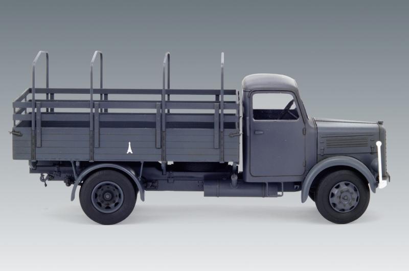 Германский армейский грузовой автомобиль ІІ МВ KHD S3000, ICM Art.: 35451 Масштаб: 1/35 # 15 hobbyplus.ru