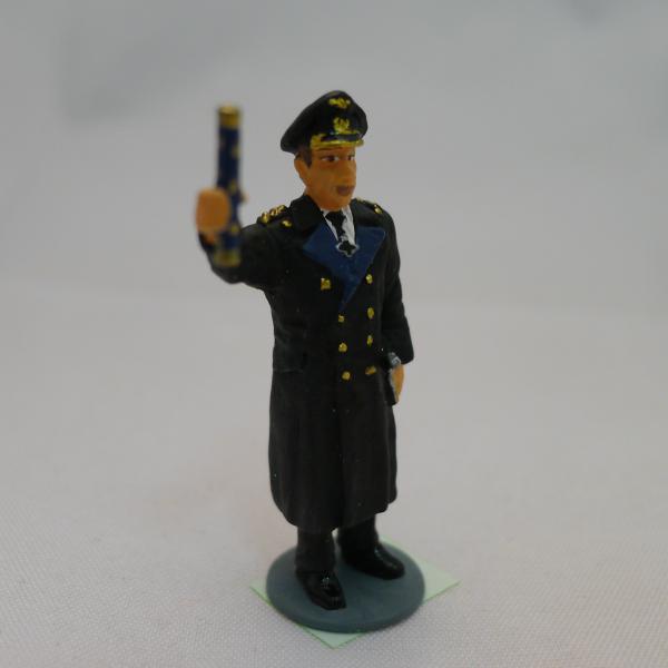 Фигура немецкого адмирала Дёница , третий рейх масштаб 1:43. Олово ручная работа.  # 1 hobbyplus.ru
