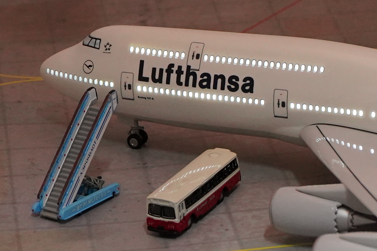      747 8,  Lufthansa. # 4 hobbyplus.ru